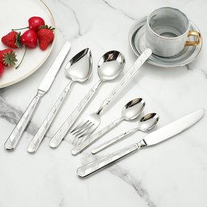 Custom Engraved Pattern Stainless Steel Cutlery Set Personalized 18/10 Flatware for Wedding & Gift